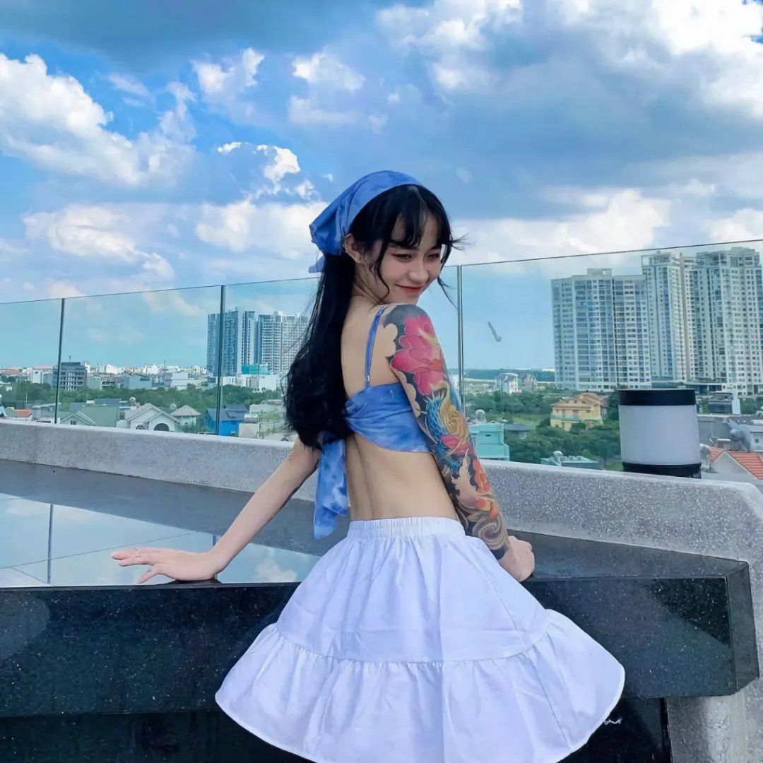 秘林謎村